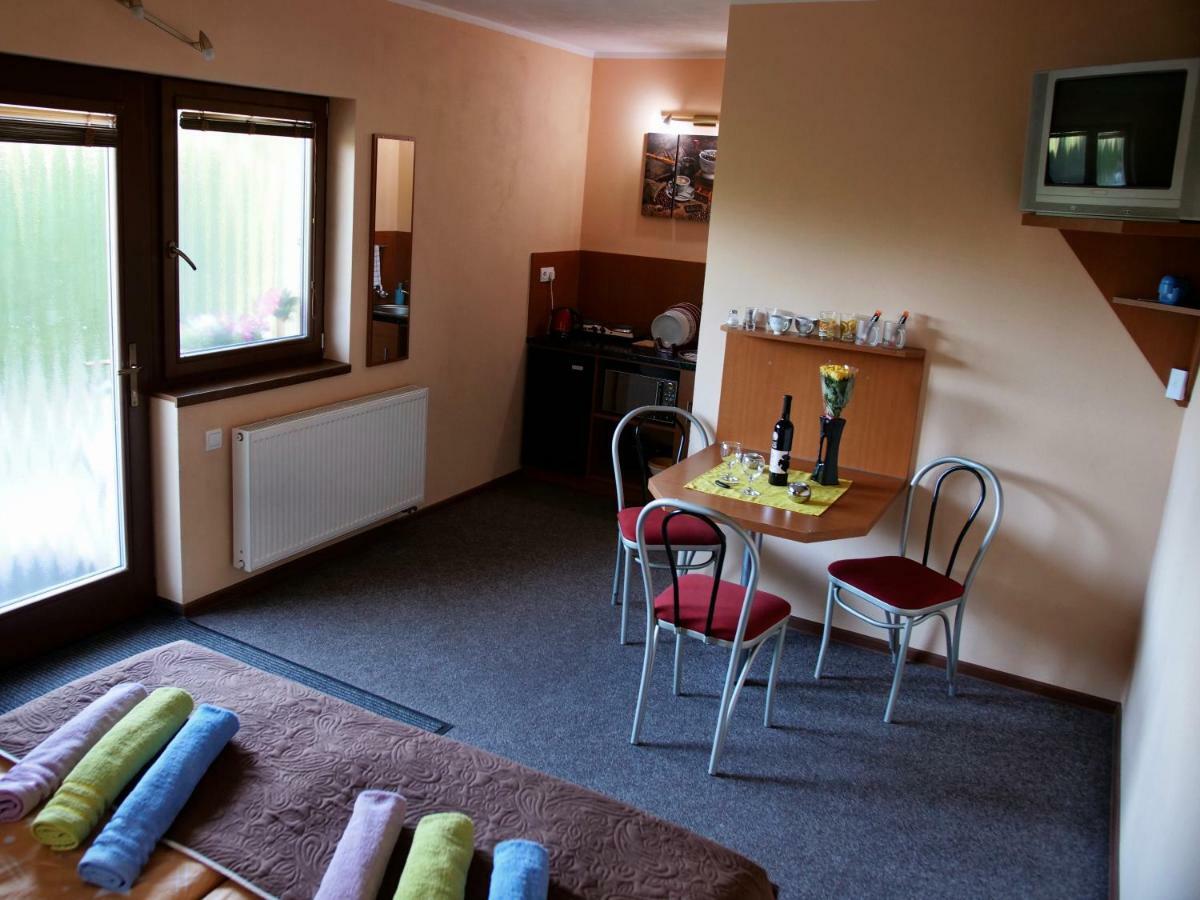 Apartmany U Slavky Besenova Exterior photo